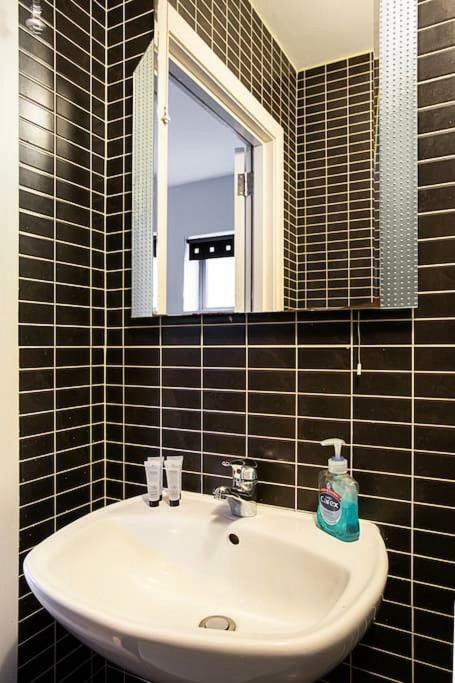 Spacious Belfast City Centre Duplex Apartment Exteriér fotografie